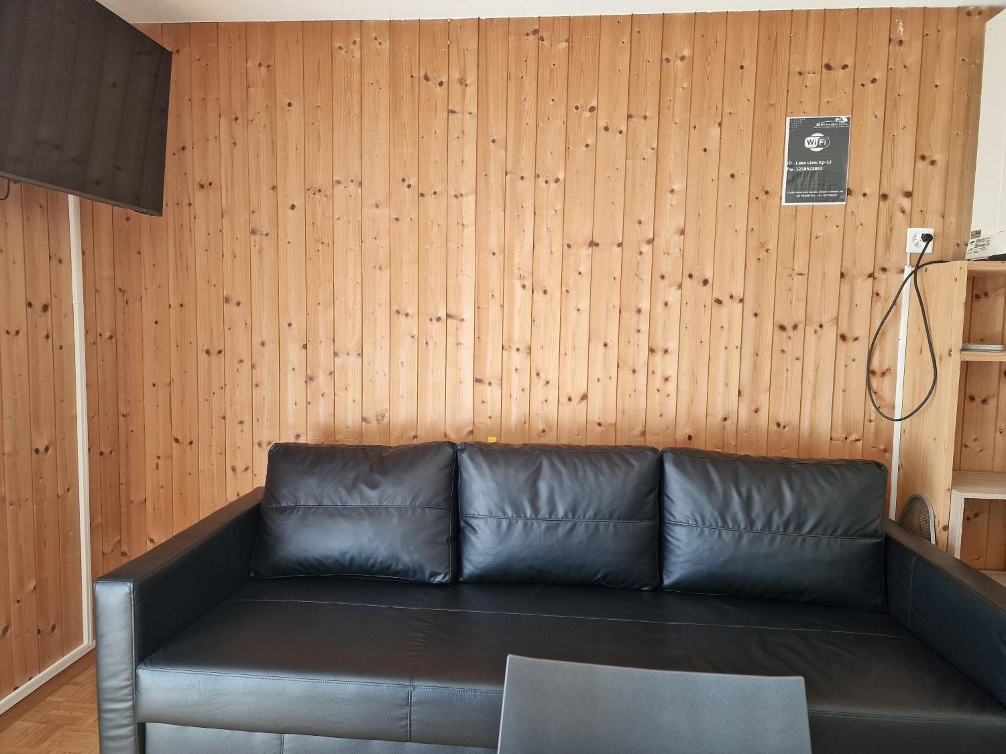 Lake Facing Studio Niederried bei Interlaken Εξωτερικό φωτογραφία