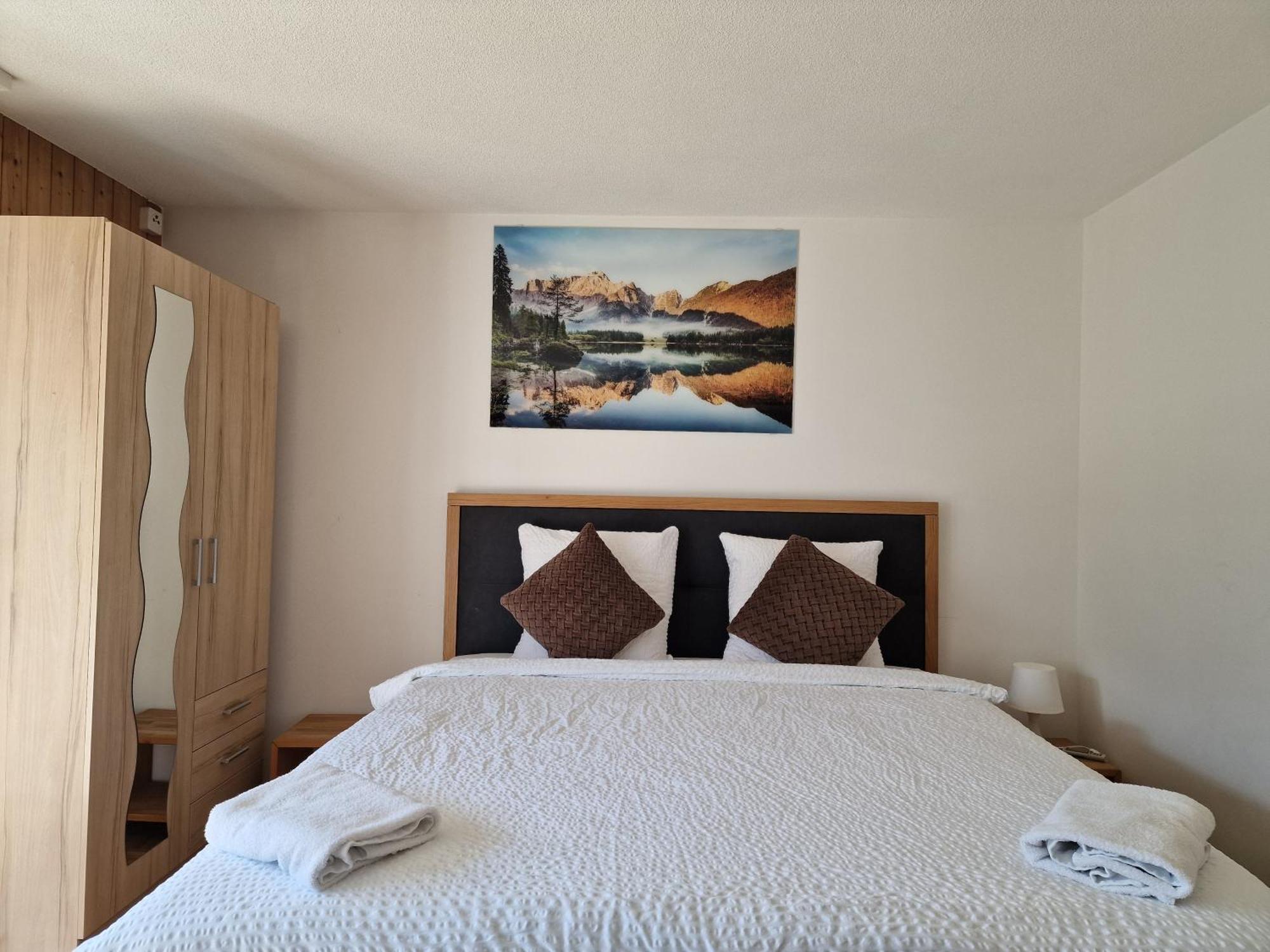 Lake Facing Studio Niederried bei Interlaken Εξωτερικό φωτογραφία